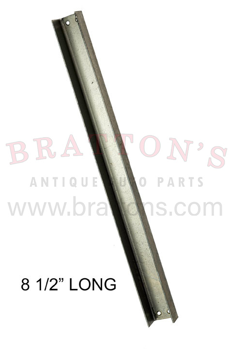 FORDOR REAR WINDOW FELT METAL RETAINER